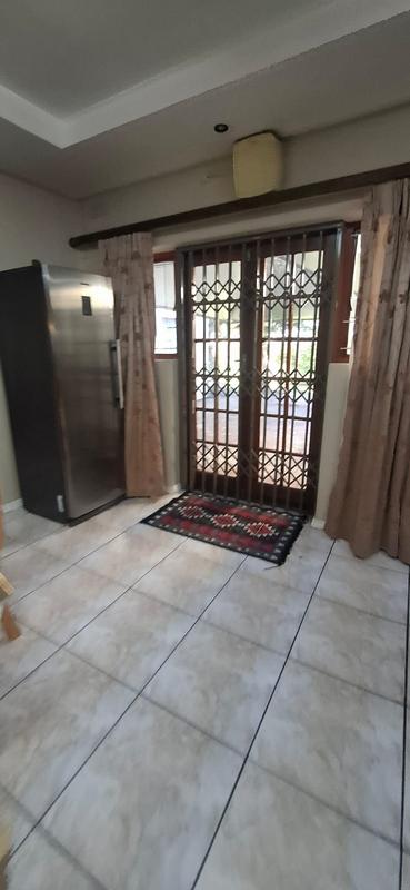 6 Bedroom Property for Sale in Cravenby Western Cape
